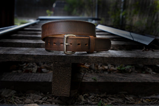 Choosing the Perfect Leather Accessory for Your Apple Device