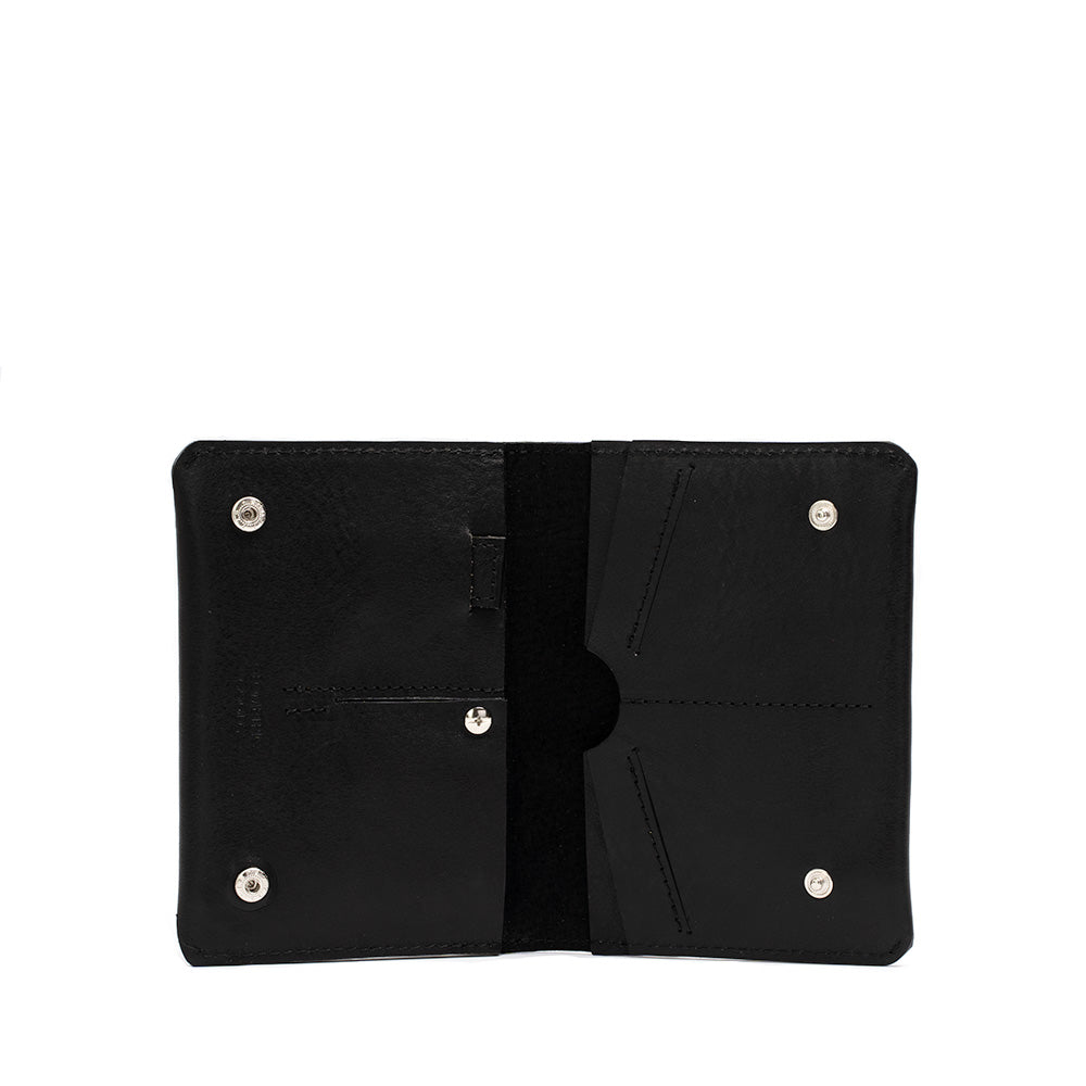 Leather AirTag Travel Wallet (OUTLET)-4