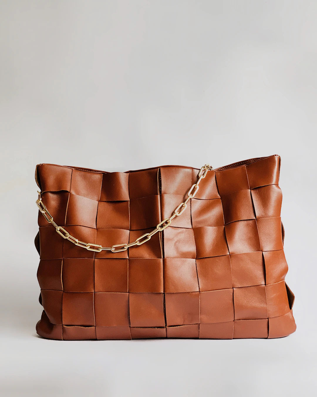 The Timeless Craftsmanship of Designer Leather Accessories