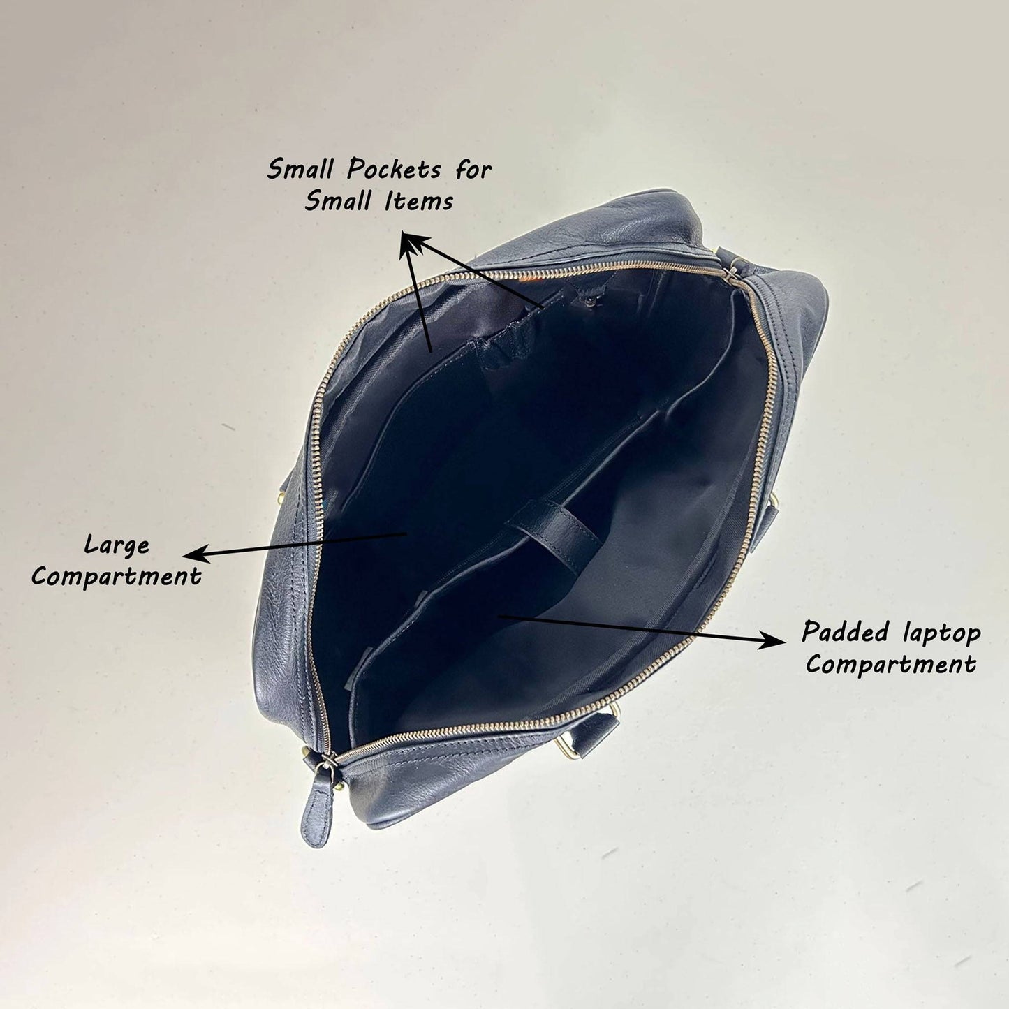 The Signature Messenger Bag Men Black-3