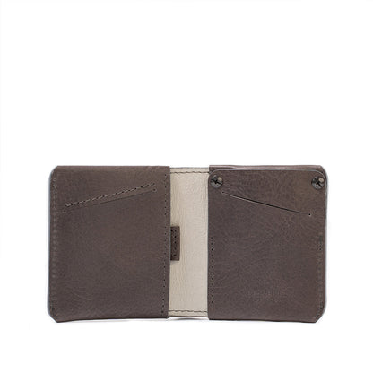 AirTag Wallet - Leather Billfold 2.1-10