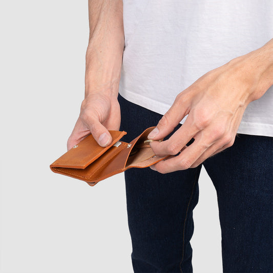 AirTag Wallet - Mini Trifold-1